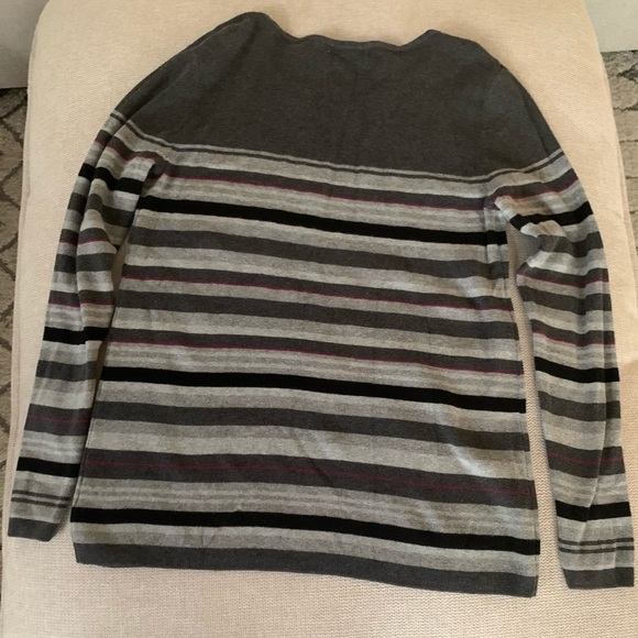 Liz Claiborne Women’s Shirt - Picture 3 of 5